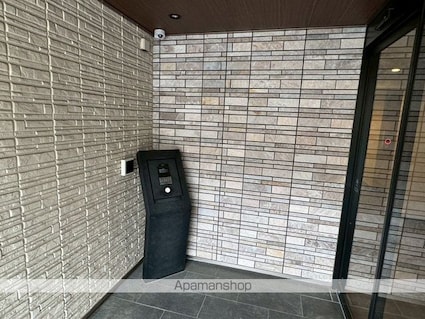 東京都立川市錦町２丁目[2LDK/60.7m2]のエントランス1