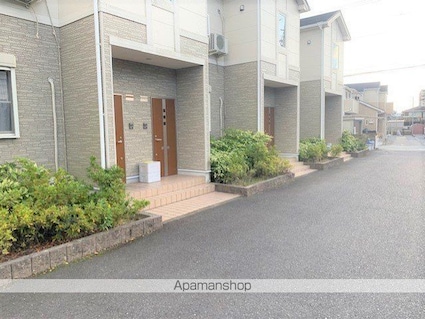 ラフィネシャトー[2LDK/58.2m2]のエントランス