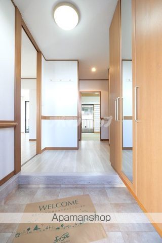 ROIN Aの内装写真
