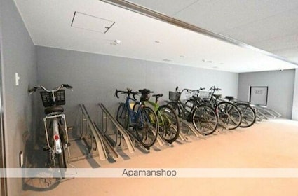 サンウッドフラッツ新宿四谷三丁目[2LDK/45.56m2]の共用部2