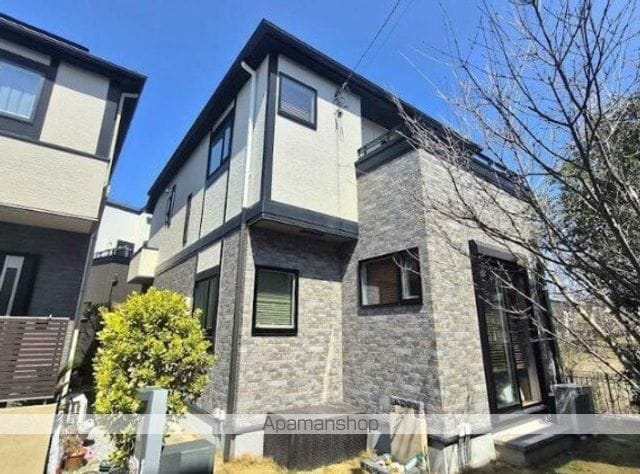 つくばエクスプレス 流山おおたかの森駅 徒歩15分 2階建 築8年の外観写真