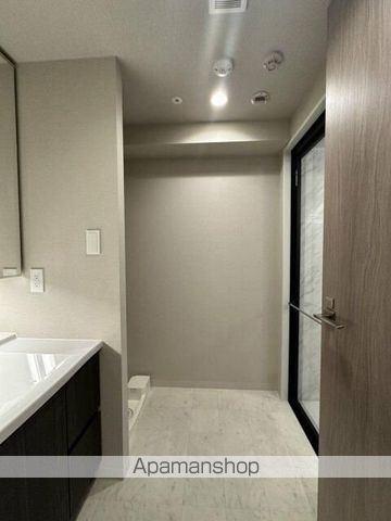 コンシェリア東京 HIGASHIJUJO RESIDENCEの内装写真