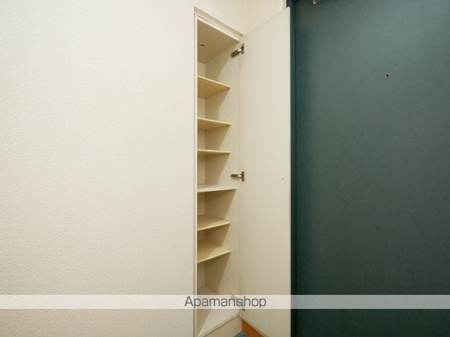 CANVASSすすきのの内装写真