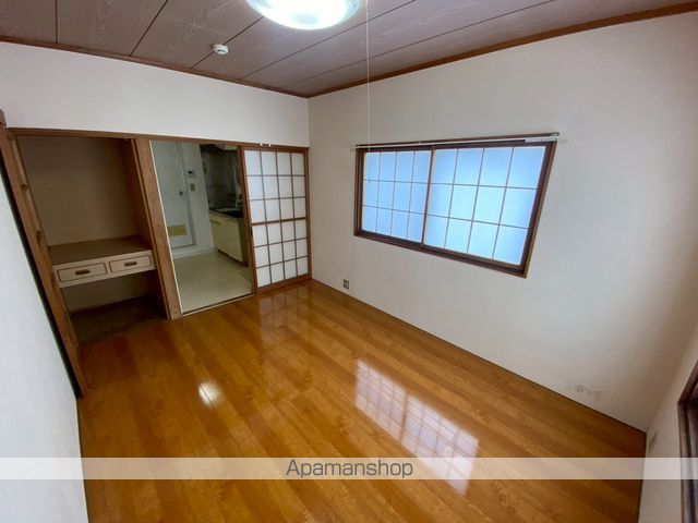 シャトレーゼ堀之内の内装写真