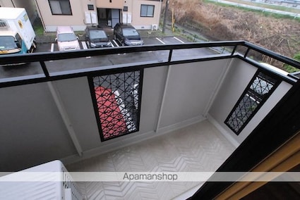 ロイヤルガーデン白狐Ａ棟[2K/48.85m2]のバルコニー