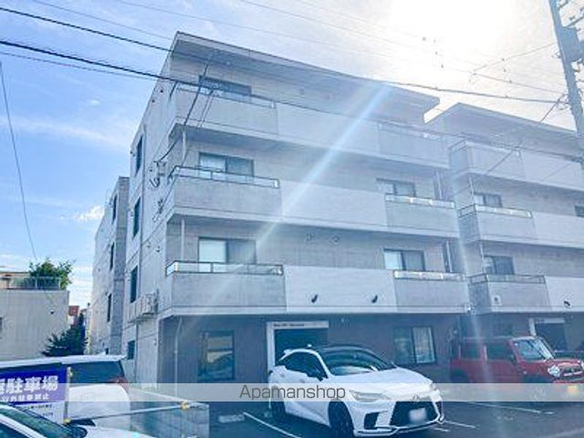 ブルーヒルト中の島の外観写真