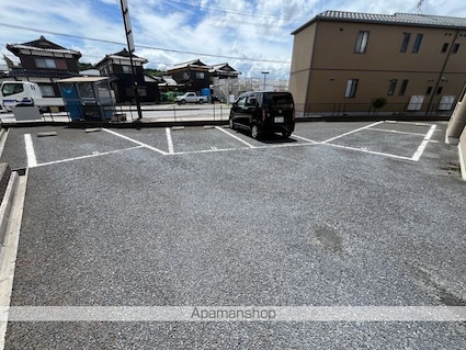 フォルティア[1LDK/36m2]の駐車場