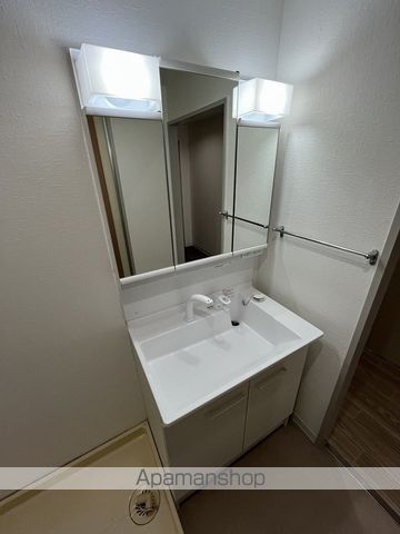ブランミュール陶器の内装写真