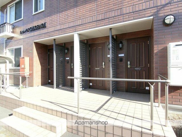 ウィルモアSHIGENO III棟の玄関写真