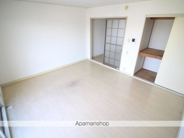 アクセス朝倉の内装写真