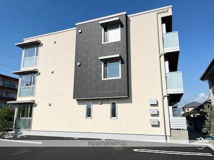 滋賀県長浜市八幡中山町[2LDK/61.9m2]の外観3