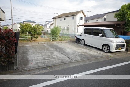 ノースカルミアＡ[2DK/46.2m2]の駐車場