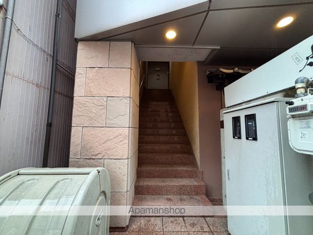 SEKISHIN第二ビルの玄関写真
