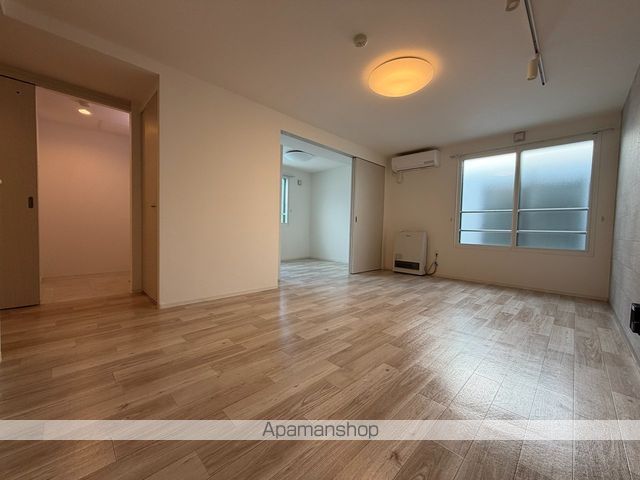 HERO YAMAHANA1の内装写真