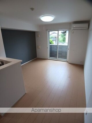 熊本県人吉市鬼木町[1R/32.94m2]のリビング・居間