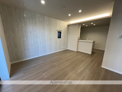 和歌山県和歌山市十三番丁[1LDK/49.5m2]のリビング・居間