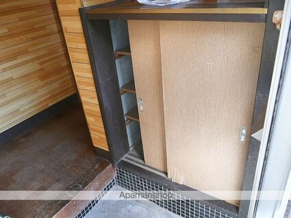 一戸建て[4DK/71.83m2]の玄関