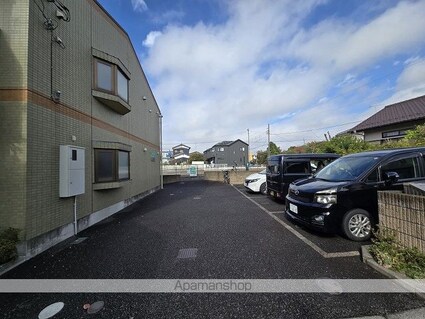 ＹＫグリーンハイツ[1K/34.62m2]の駐車場