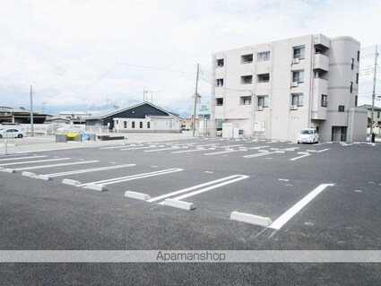 アーバンゲートＶ[2LDK/55.03m2]の駐車場