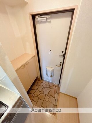 千葉県千葉市若葉区高品町[1K/26.93m2]の玄関
