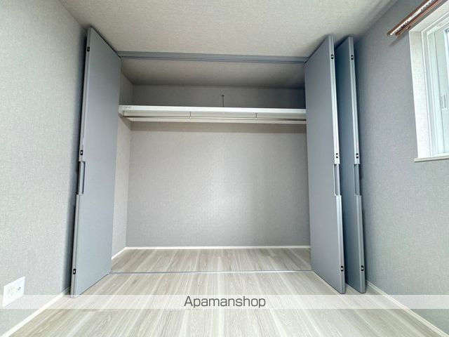 プレミール生麦の内装写真