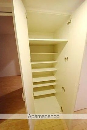 東京都府中市宮町１丁目[3LDK/65.76m2]の内装3