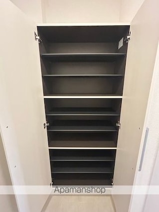 ウエスト　コミタリアⅢ[1K/31.21m2]の内装3