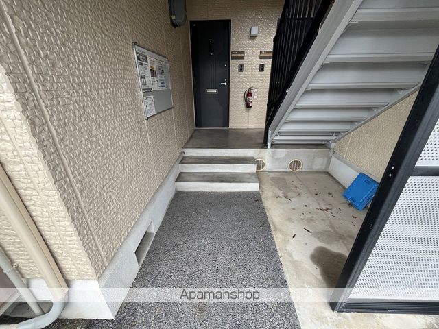 ハイカムールアダチの玄関写真