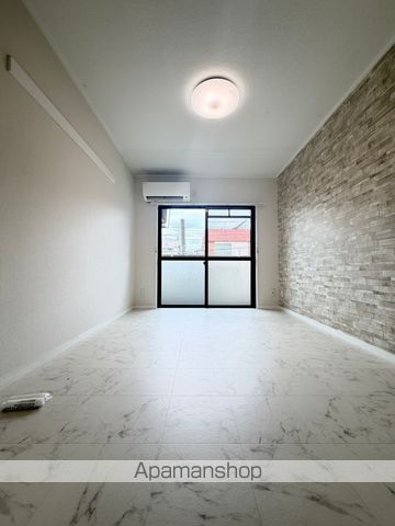 ランドガーデンの内装写真