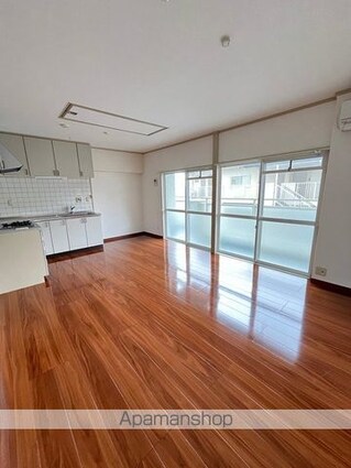 ラスディ守山[2LDK/61.89m2]のリビング・居間