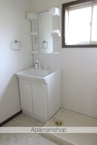 名鉄常滑線 新舞子駅 徒歩21分 2階建 築32年の内装写真