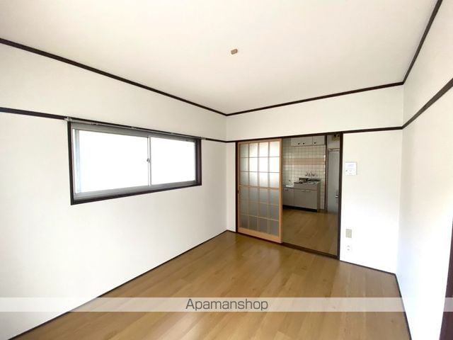 ヌメルスVの内装写真