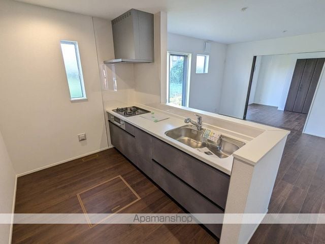 detached 茨城県潮来市日の出５丁目23-41

地図を見る