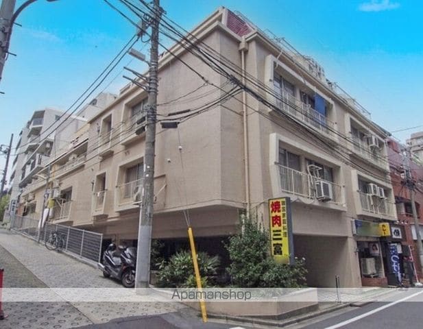 マンション西新宿の玄関写真