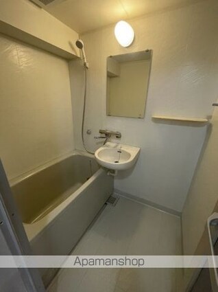 ロイヤルプラザ浅草[2K/32.3m2]のバス