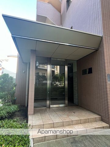 コンフォート23の玄関写真