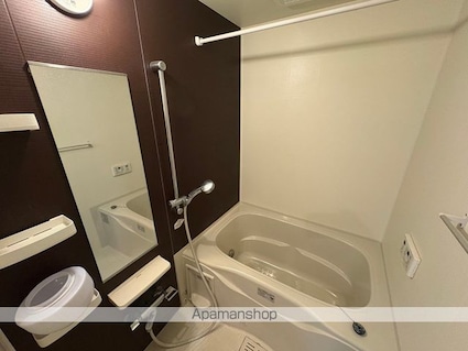 ファルカ[1K/27.28m2]のバス