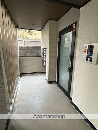 ヒカルサ堺市文珠橋通Ⅱ[1K/27.02m2]のエントランス2