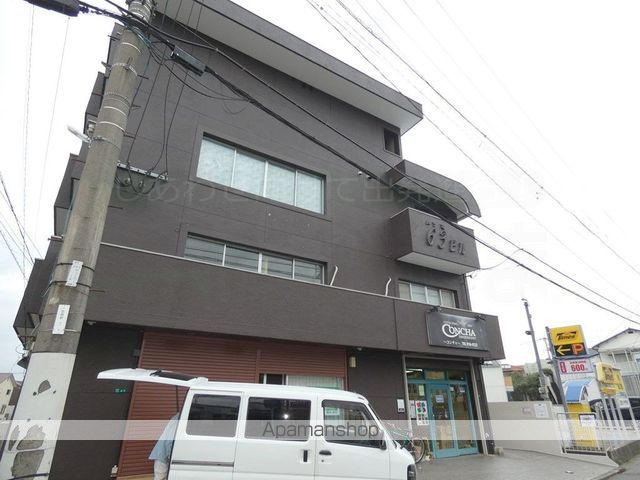 63ビルの外観写真