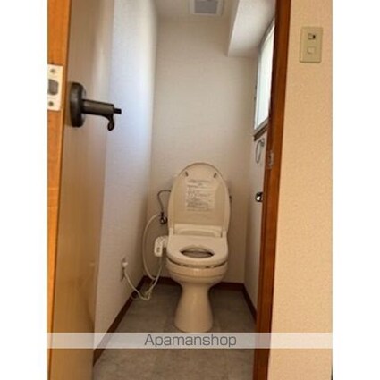 メゾン志賀[1LDK/38.36m2]のトイレ