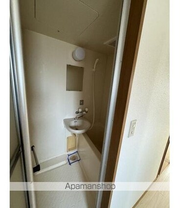 東京都世田谷区三軒茶屋２丁目[1K/23.58m2]のバス