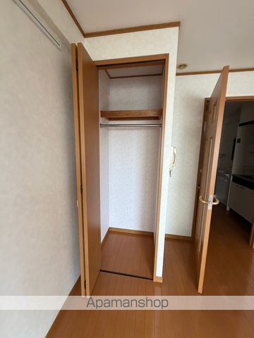 CROWNHILLSの内装写真