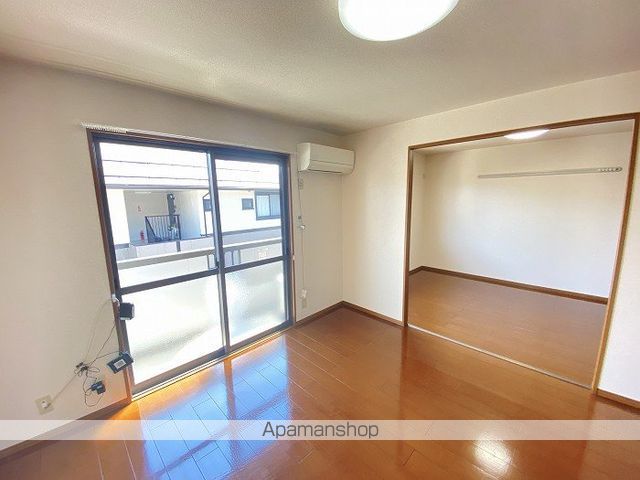 ロイヤルガーデン沢村 DEFの内装写真
