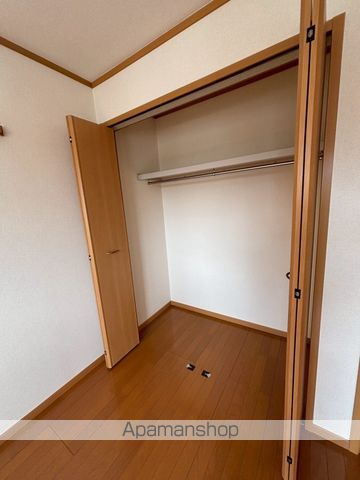 コンフォルターブルIIIの内装写真