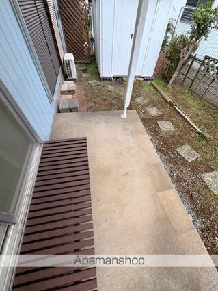 横溝貸家[2K/33.05m2]のバルコニー