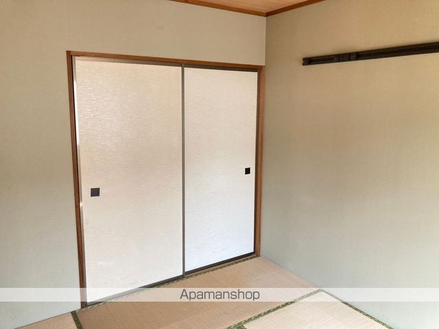 ハイツ中川Aの内装写真