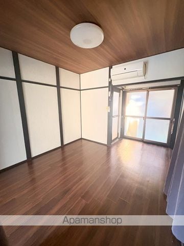 高尾アパートの内装写真