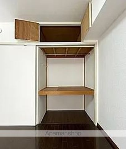 ホワイトマンション西新の内装写真