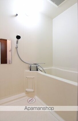 メゾンフォンテーヌ[3LDK/62.37m2]のバス