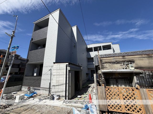 シャンタラム SUITAの外観写真